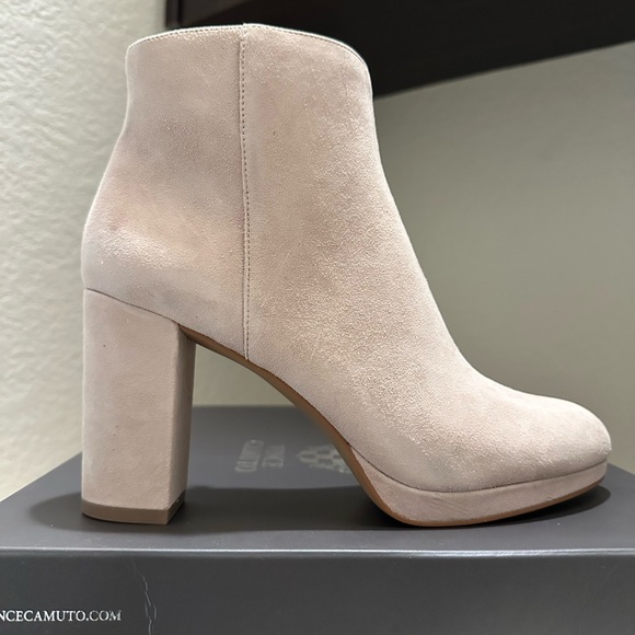 Vince Camuto Isanna Booties - Picture 12 of 16